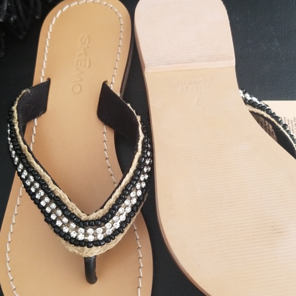 Sandals - Picture 2 of 2